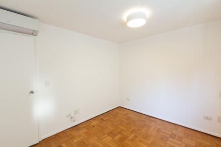 Apartamento à venda com 111m², 3 quartos e 2 vagasQuarto 1