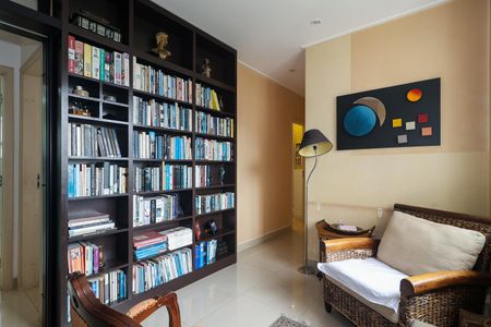 Apartamento à venda com 280m², 4 quartos e 3 vagasCorredor