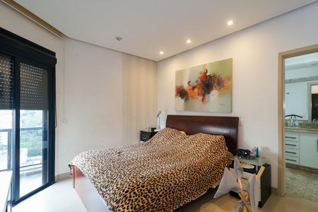 Apartamento à venda com 280m², 4 quartos e 3 vagasSuíte 1