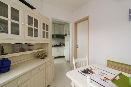 Apartamento à venda com 280m², 4 quartos e 3 vagasCopa