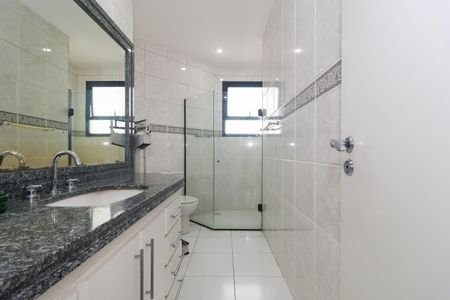 Apartamento à venda com 280m², 4 quartos e 3 vagasBanheiro