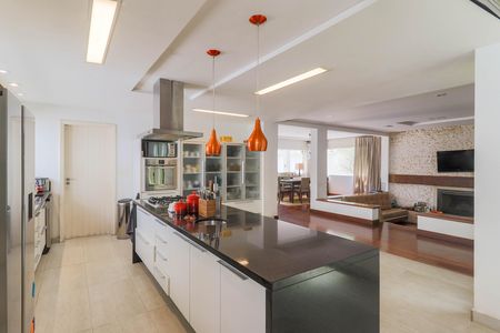 Cozinha de casa à venda com 4 quartos, 600m² em Brooklin, São Paulo