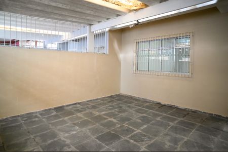 Casa à venda com 130m², 3 quartos e 2 vagasGaragem