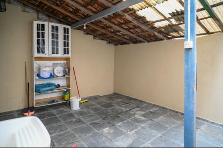 Casa à venda com 130m², 3 quartos e 2 vagasÁrea de Serviço