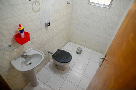 Casa à venda com 130m², 3 quartos e 2 vagasBanheiro Social 2