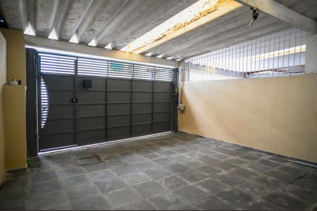 Casa à venda com 130m², 3 quartos e 2 vagasGaragem