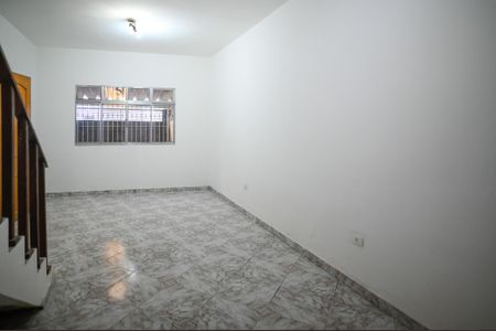 Casa à venda com 130m², 3 quartos e 2 vagasSala