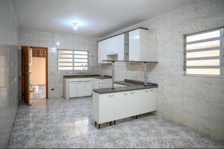 Casa à venda com 130m², 3 quartos e 2 vagasCozinha