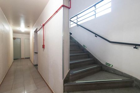Apartamento para alugar com 36m², 1 quarto e sem vagaEscada