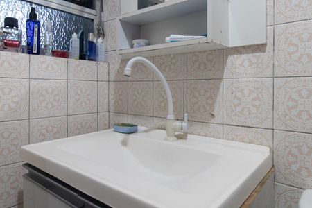 Banheiro de apartamento para alugar com 1 quarto, 36m² em Glória, Porto Alegre