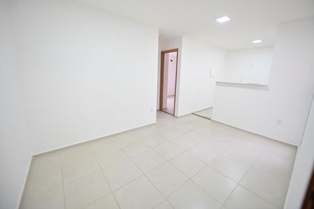 Apartamento para alugar com 42m², 2 quartos e 1 vaga Apartamento para alugar com 42m², 2 quartos e 1 vagaSala