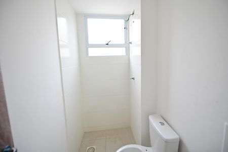 Apartamento para alugar com 42m², 2 quartos e 1 vaga Apartamento para alugar com 42m², 2 quartos e 1 vagaBanheiro Social