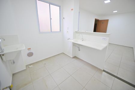 Apartamento para alugar com 42m², 2 quartos e 1 vaga Apartamento para alugar com 42m², 2 quartos e 1 vagaCozinha e Área de Serviço