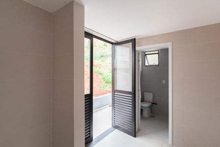 Casa de condomínio à venda com 315m², 3 quartos e 4 vagasÁrea de Serviço