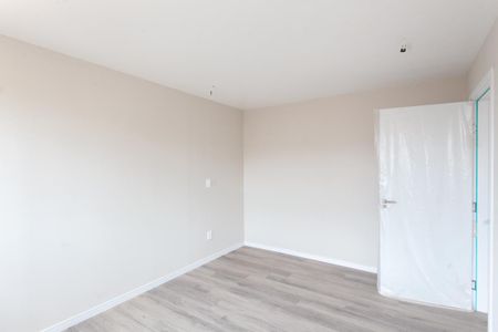 Casa de condomínio à venda com 315m², 3 quartos e 4 vagasQuarto 2