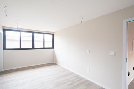 Casa de condomínio à venda com 315m², 3 quartos e 4 vagasSuíte