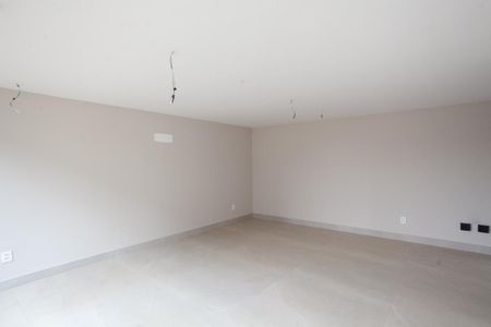 Casa de condomínio à venda com 315m², 3 quartos e 4 vagasSala