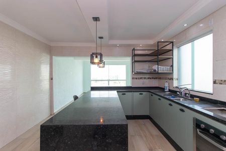 Casa à venda com 320m², 4 quartos e 3 vagasCozinha