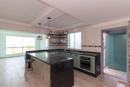 Casa à venda com 320m², 4 quartos e 3 vagasCozinha