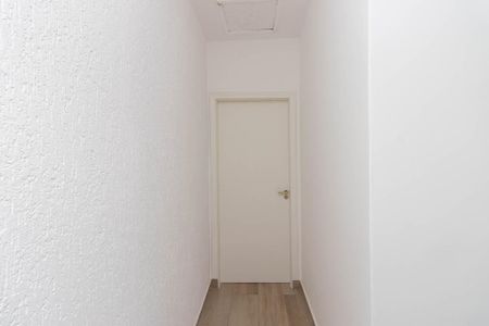 Casa à venda com 320m², 4 quartos e 3 vagasCorredor 