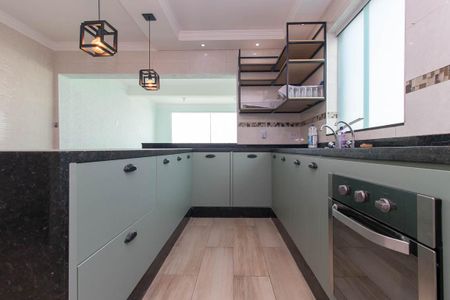 Casa à venda com 320m², 4 quartos e 3 vagasCozinha