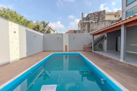 Casa à venda com 320m², 4 quartos e 3 vagasPiscina