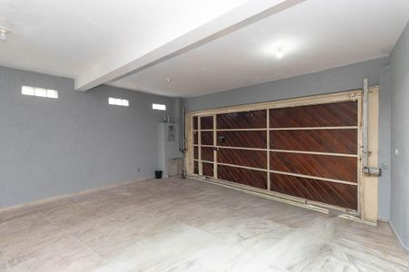 Casa à venda com 320m², 4 quartos e 3 vagasGaragem