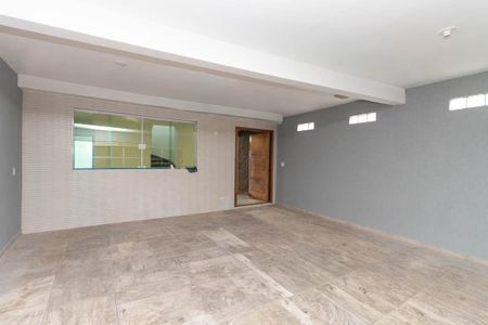 Casa à venda com 320m², 4 quartos e 3 vagasGaragem