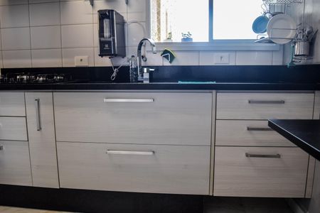 Apartamento à venda com 92m², 3 quartos e 2 vagas Apartamento à venda com 92m², 3 quartos e 2 vagasCozinha