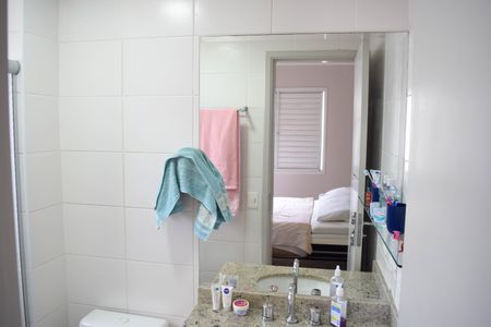 Apartamento à venda com 92m², 3 quartos e 2 vagas Apartamento à venda com 92m², 3 quartos e 2 vagasBanheiro da Suíte