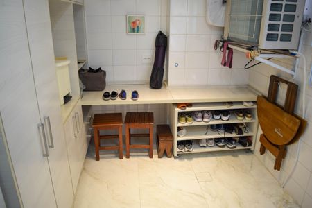 Apartamento à venda com 92m², 3 quartos e 2 vagas Apartamento à venda com 92m², 3 quartos e 2 vagasÁrea de Serviço