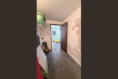 Casa à venda com 242m², 5 quartos e 4 vagasDepósito