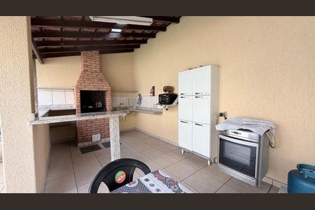 Casa à venda com 242m², 5 quartos e 4 vagasChurrasqueira