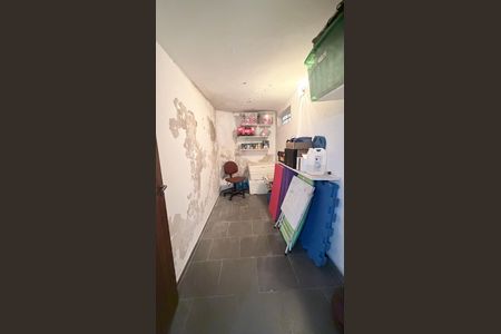 Casa à venda com 242m², 5 quartos e 4 vagasDepósito