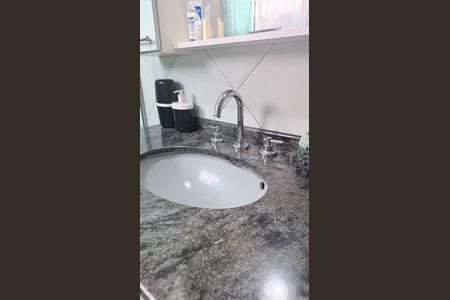 Casa à venda com 242m², 5 quartos e 4 vagasBanheiro