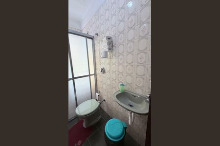 Casa à venda com 242m², 5 quartos e 4 vagasBanheiro