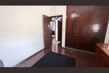 Casa à venda com 242m², 5 quartos e 4 vagasQuarto 3