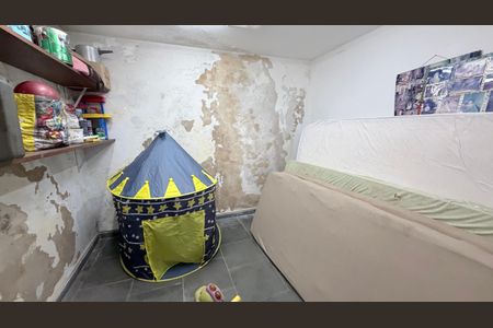 Casa à venda com 242m², 5 quartos e 4 vagasDepósito