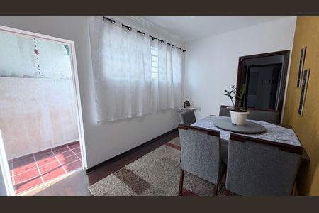 Casa à venda com 242m², 5 quartos e 4 vagasSala de Jantar