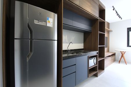 Cozinha de apartamento à venda com 1 quarto, 24m² em Vila Olímpia, São Paulo