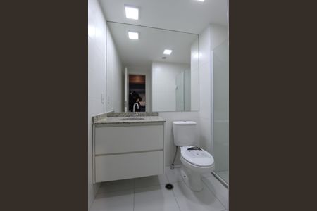 Banheiro de apartamento à venda com 1 quarto, 24m² em Vila Olímpia, São Paulo