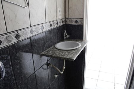 Casa à venda com 200m², 3 quartos e sem vagaBanheiro da Suíte