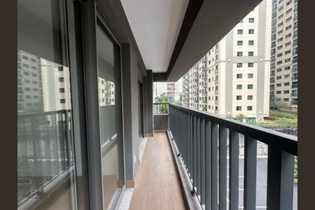 Apartamento à venda com 60m², 1 quarto e 1 vaga Apartamento à venda com 60m², 1 quarto e 1 vagaVaranda