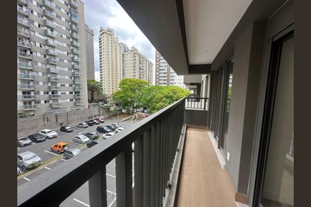 Apartamento à venda com 60m², 1 quarto e 1 vaga Apartamento à venda com 60m², 1 quarto e 1 vagaVaranda