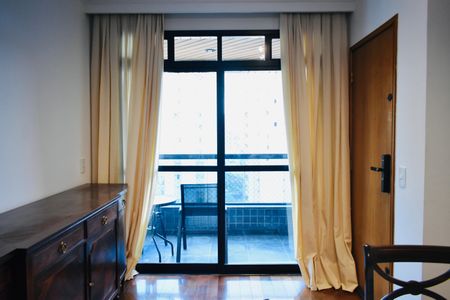 Apartamento para alugar com 110m², 3 quartos e 2 vagas Apartamento para alugar com 110m², 3 quartos e 2 vagasSacada