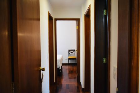 Apartamento para alugar com 110m², 3 quartos e 2 vagas Apartamento para alugar com 110m², 3 quartos e 2 vagasCorredor