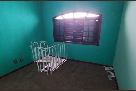 Casa à venda com 3 quartos, 180m² em Vila Eldizia, Santo André