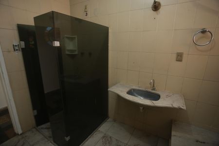 Casa à venda com 200m², 3 quartos e 4 vagasBanheiro