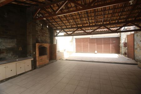 Casa à venda com 200m², 3 quartos e 4 vagasArea comum