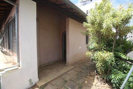 Casa à venda com 200m², 3 quartos e 4 vagasSuite